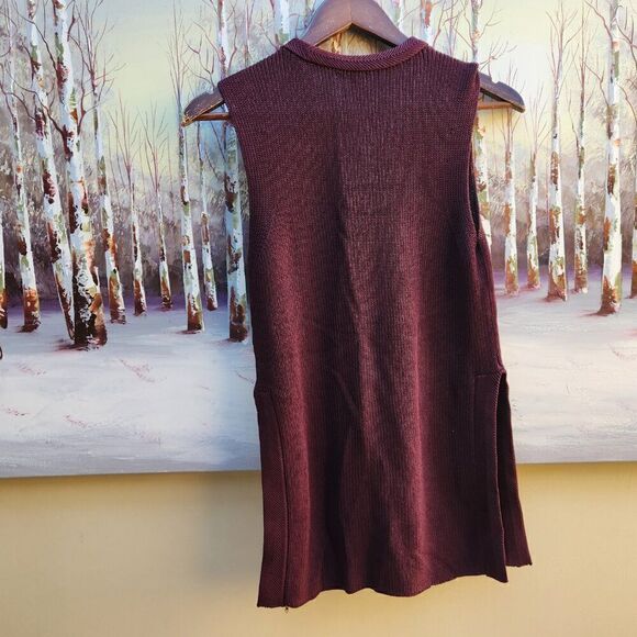 Aritzia Wilfred burgundy knit vest / xs - Picture 4 of 4